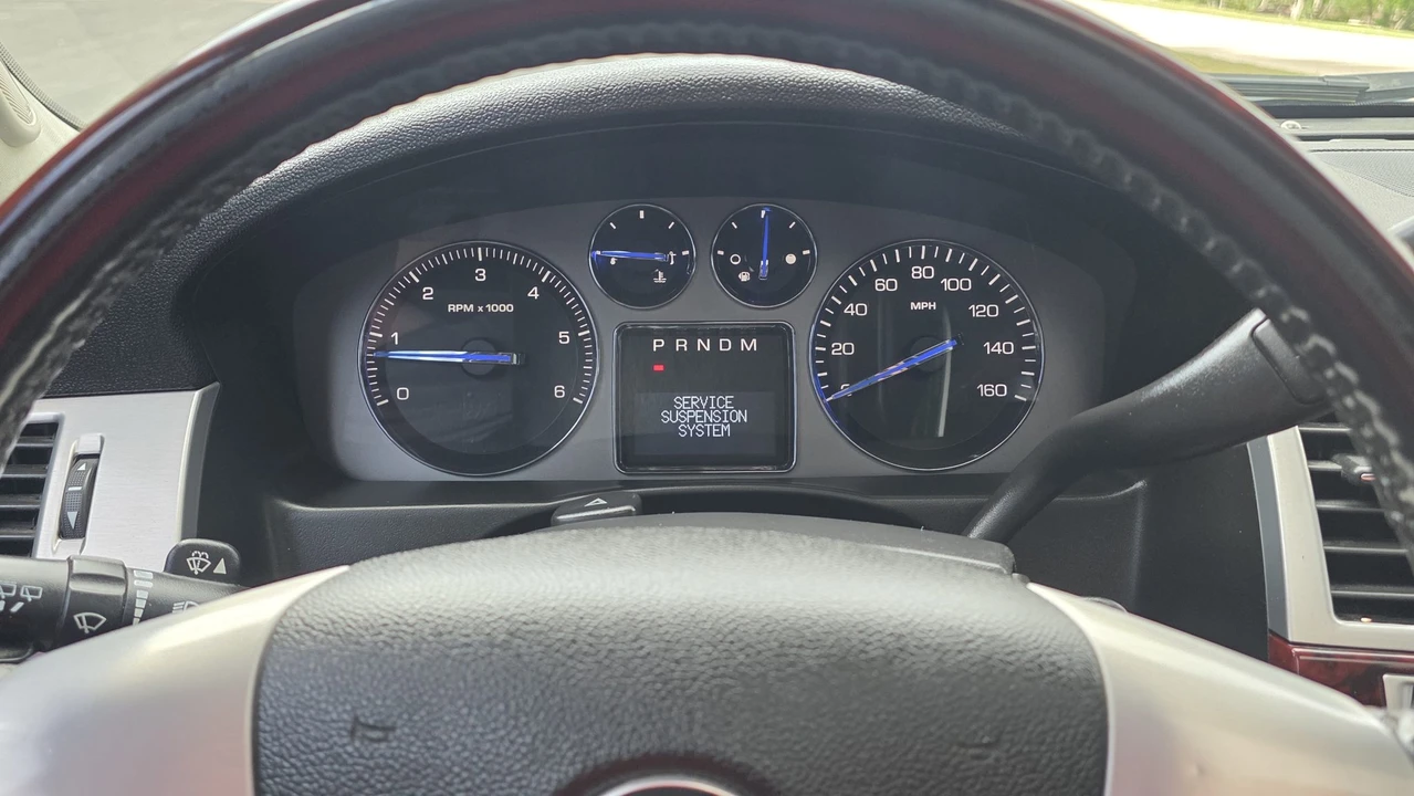 2008 Cadillac Escalade & EXT 3rd Gen - Image 23 of 31