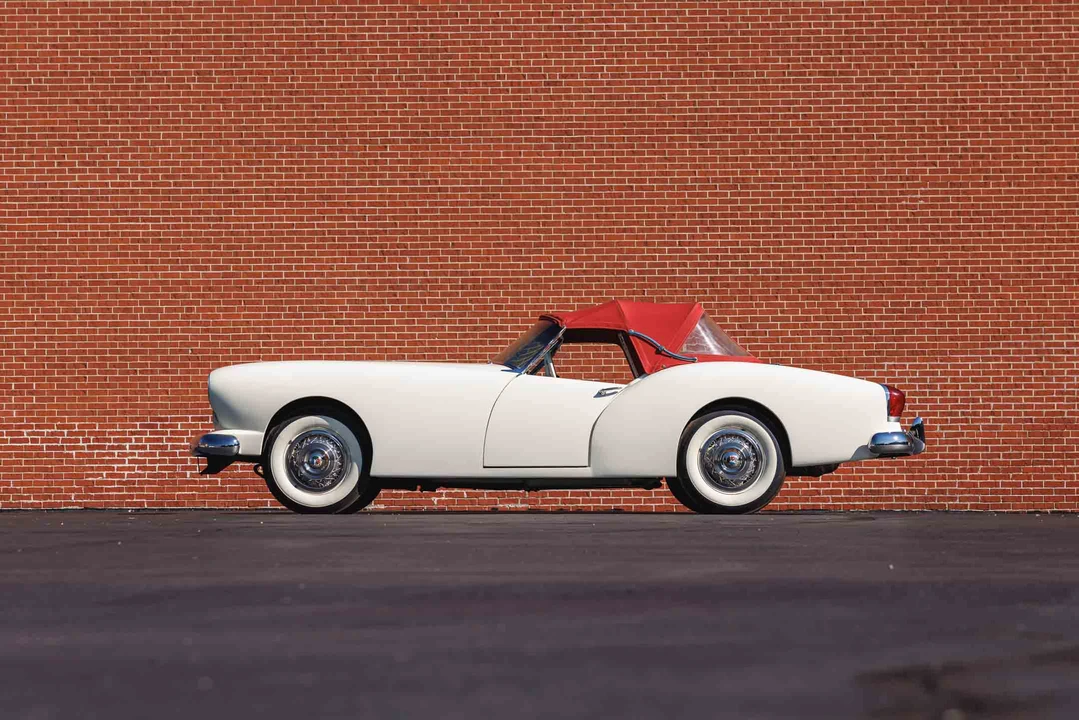 1954 Kaiser Darrin - Image 3 of 31