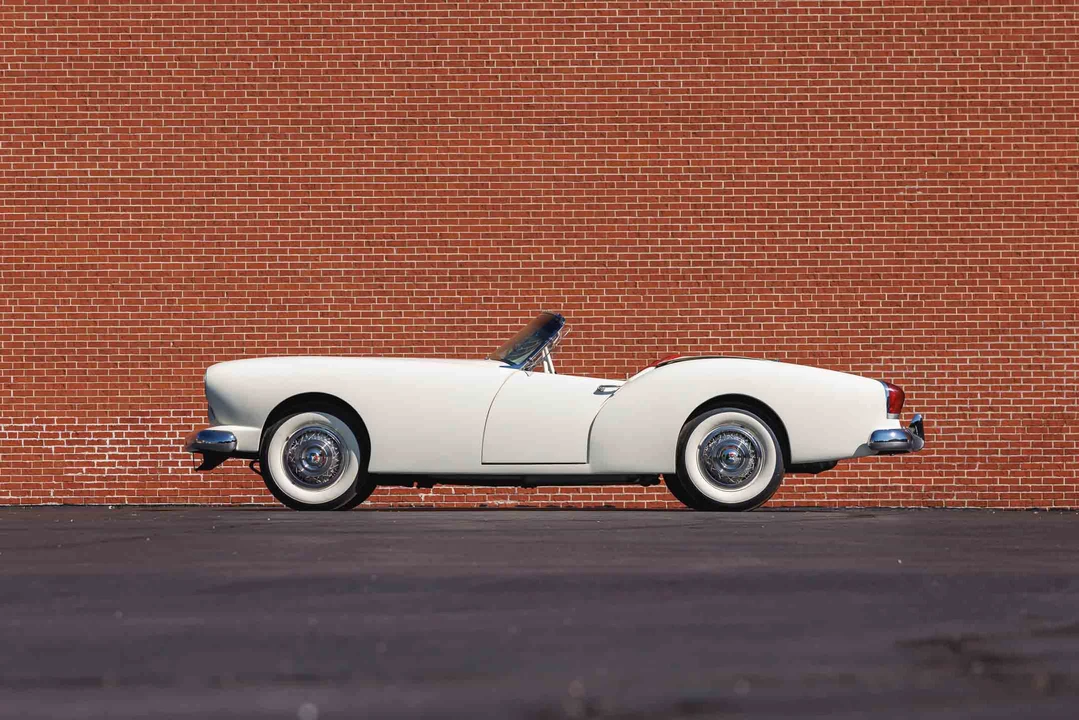 1954 Kaiser Darrin - Image 4 of 31