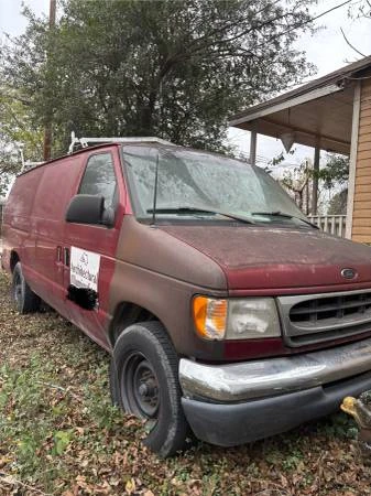 2001 Ford Econoline Van - Image 4 of 11