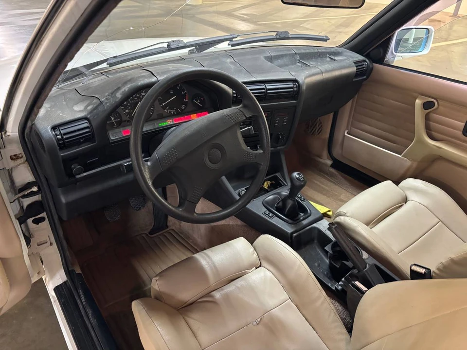 1991 BMW E30 3 Series - Image 9 of 15