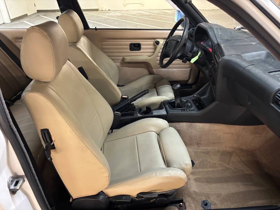 1991 BMW E30 3 Series - Image 10 of 15