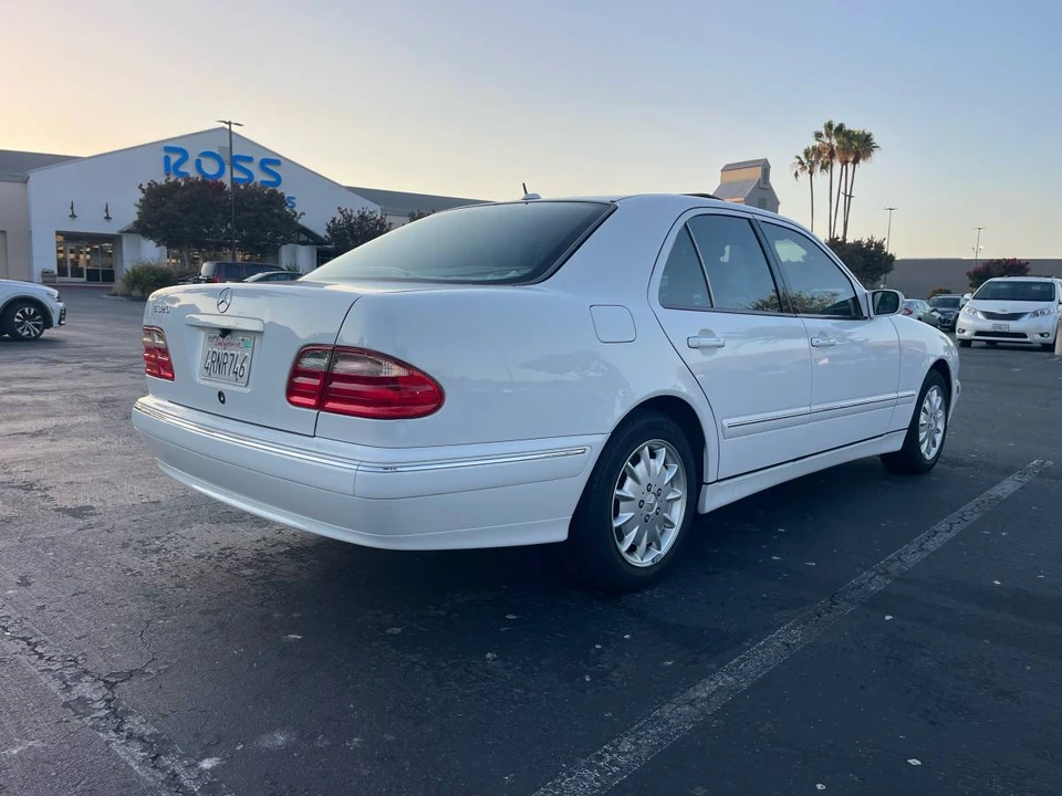2001 Mercedes-Benz W210 E-Class - Image 3 of 10