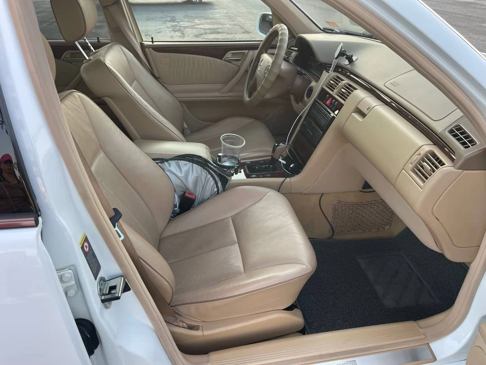 2001 Mercedes-Benz W210 E-Class - Image 5 of 10