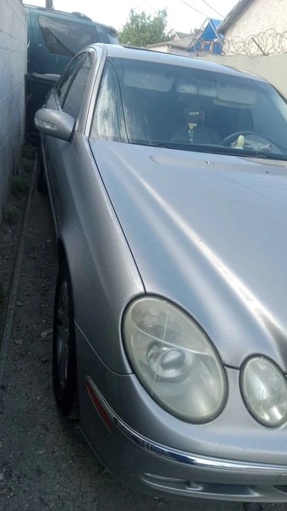 2005 Mercedes-Benz W211 E-Class - Image 4 of 4
