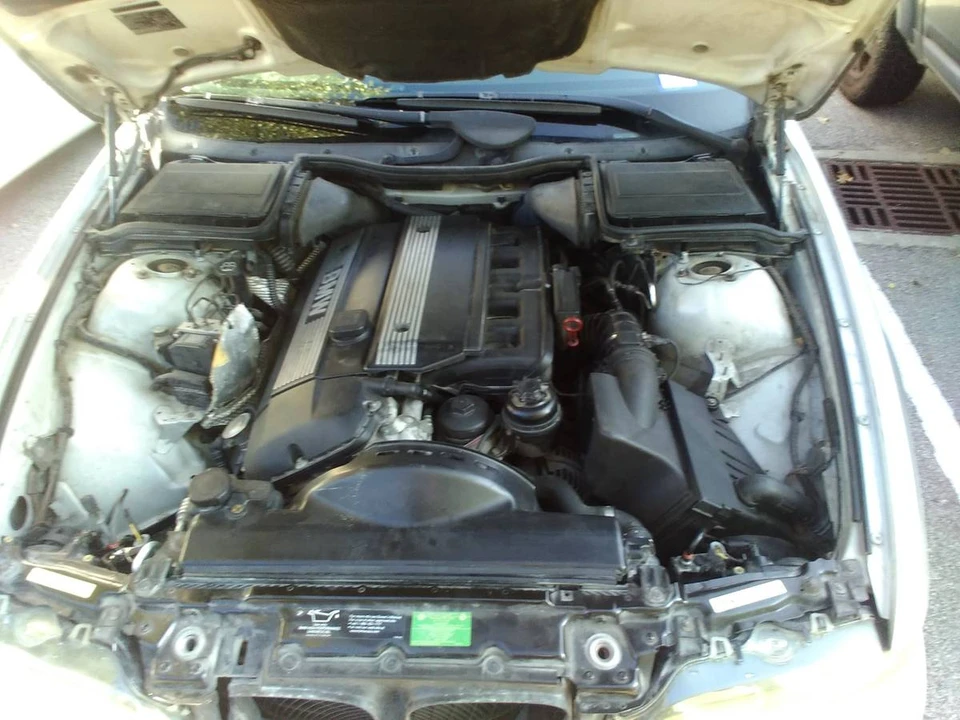 2001 BMW E39 5 Series - Image 2 of 24