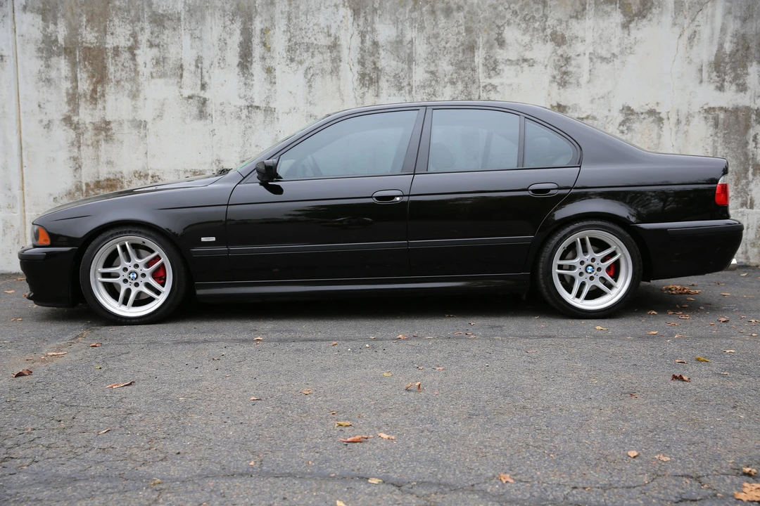 2003 BMW E39 540i - Image 6 of 12