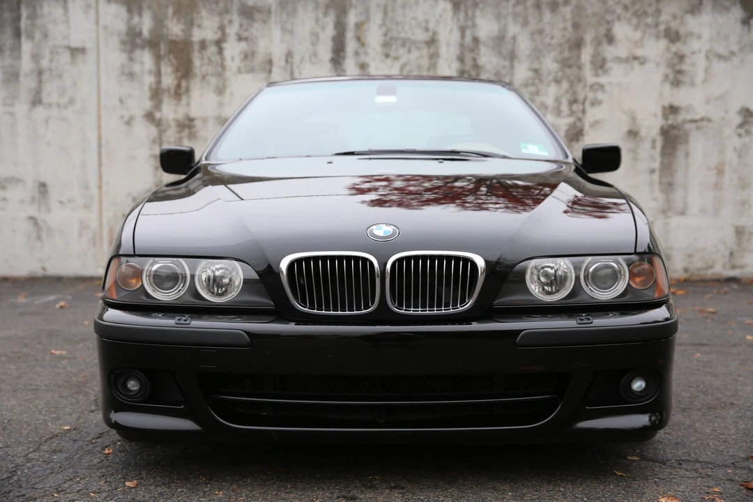 2003 BMW E39 540i - Image 8 of 12