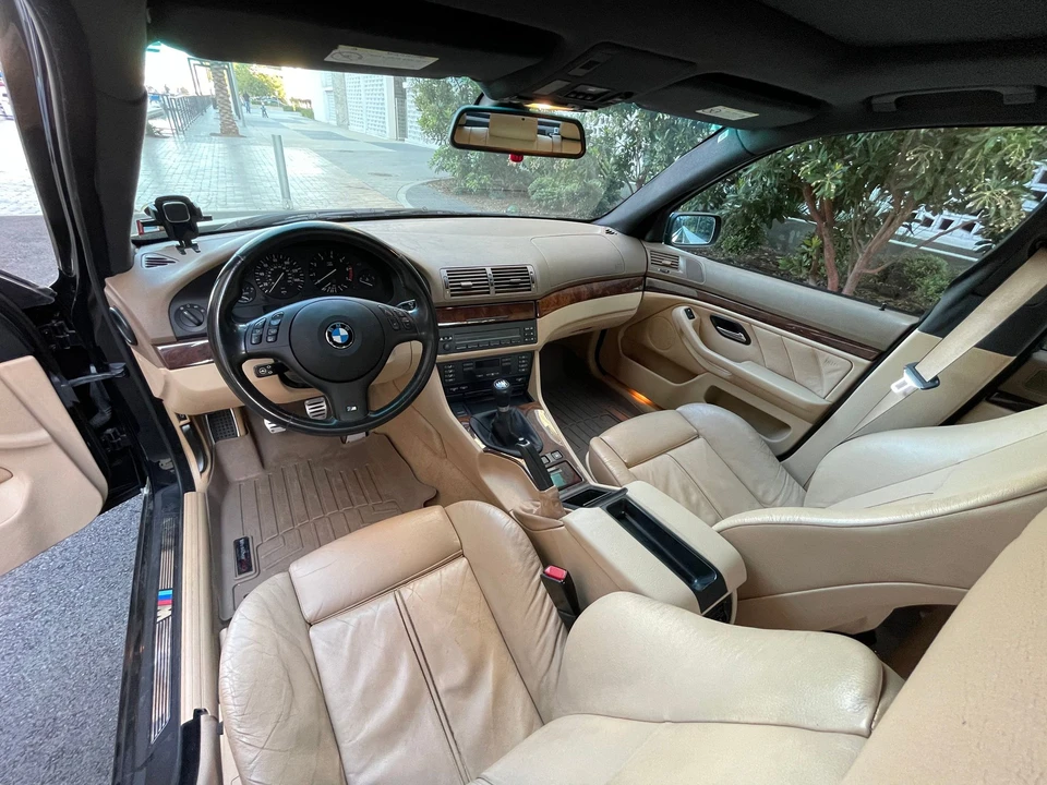 2003 BMW E39 540i - Image 9 of 12