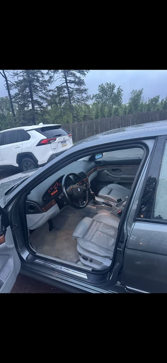 2002 BMW E39 540i - Image 6 of 6