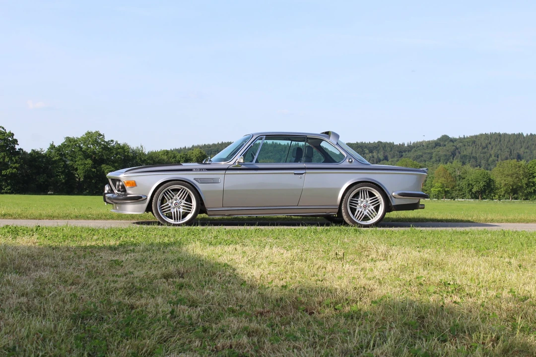 BMW - Image 2 of 31