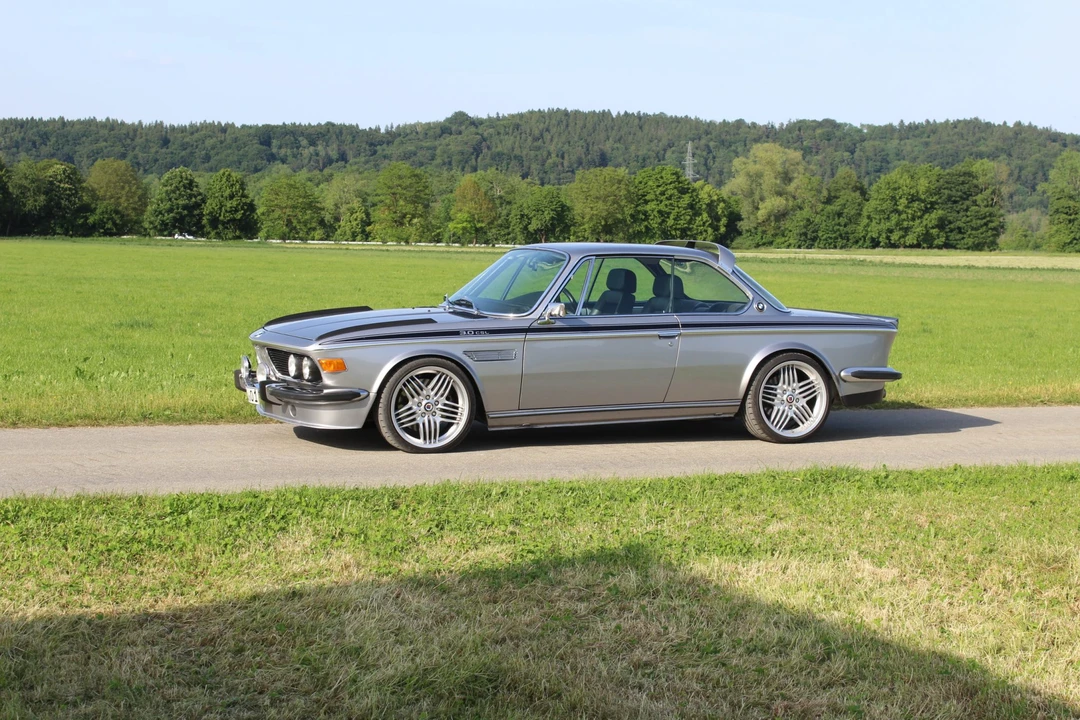 BMW - Image 3 of 31