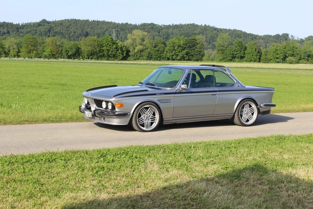 BMW - Image 4 of 31