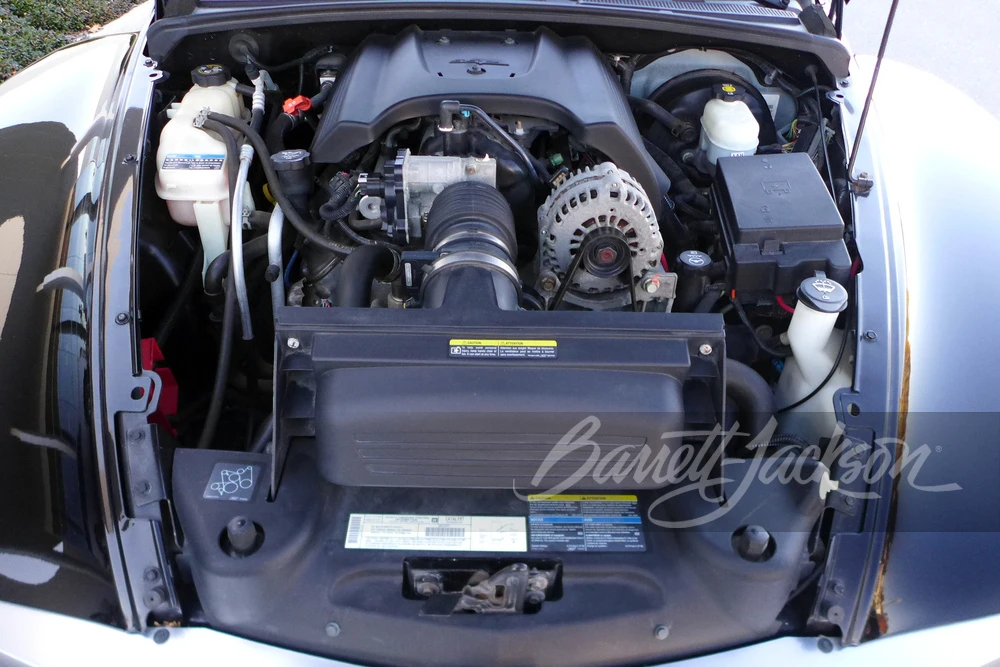 2003 Chevrolet SSR - Image 2 of 6