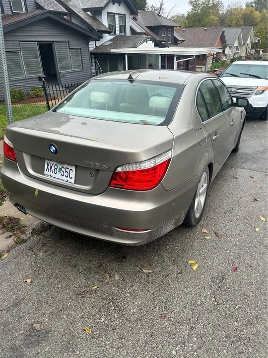2008 BMW E60 5 Series Sedan - Image 2 of 3