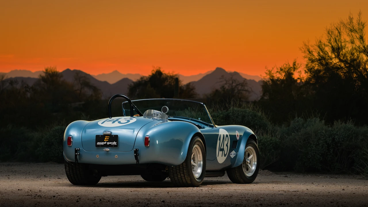 Shelby Cobra Replica - Image 13 of 31