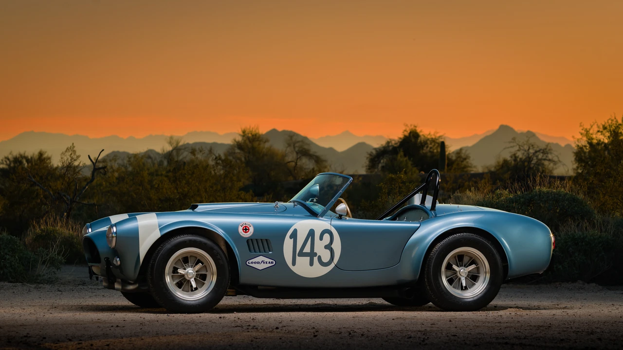 Shelby Cobra Replica - Image 4 of 31