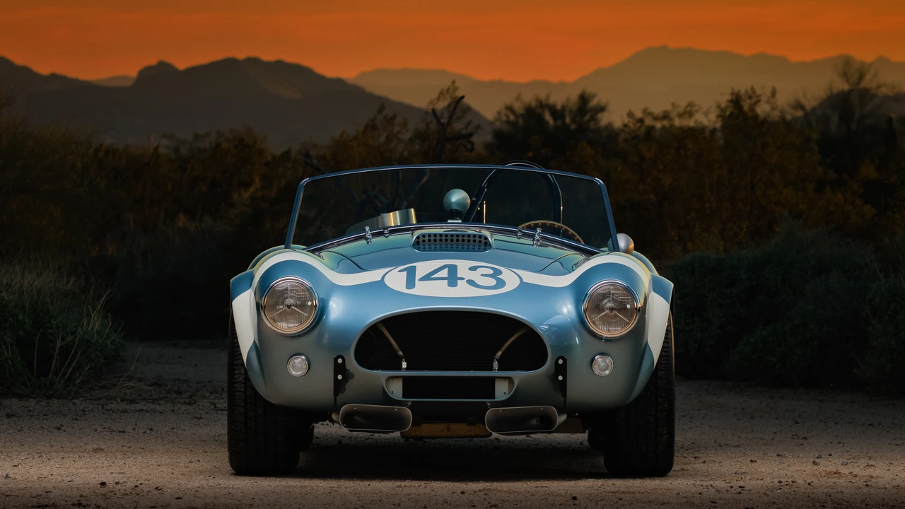 Shelby Cobra Replica - Image 8 of 31