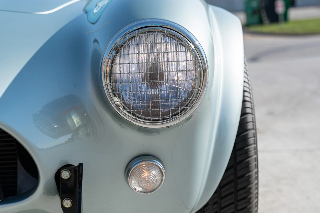 Shelby Cobra Replica - Image 13 of 31