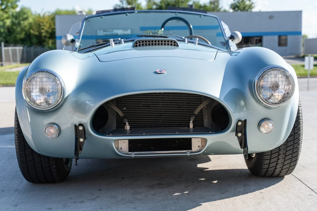 Shelby Cobra Replica - Image 11 of 31