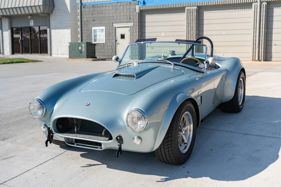 Shelby Cobra Replica - Image 3 of 31