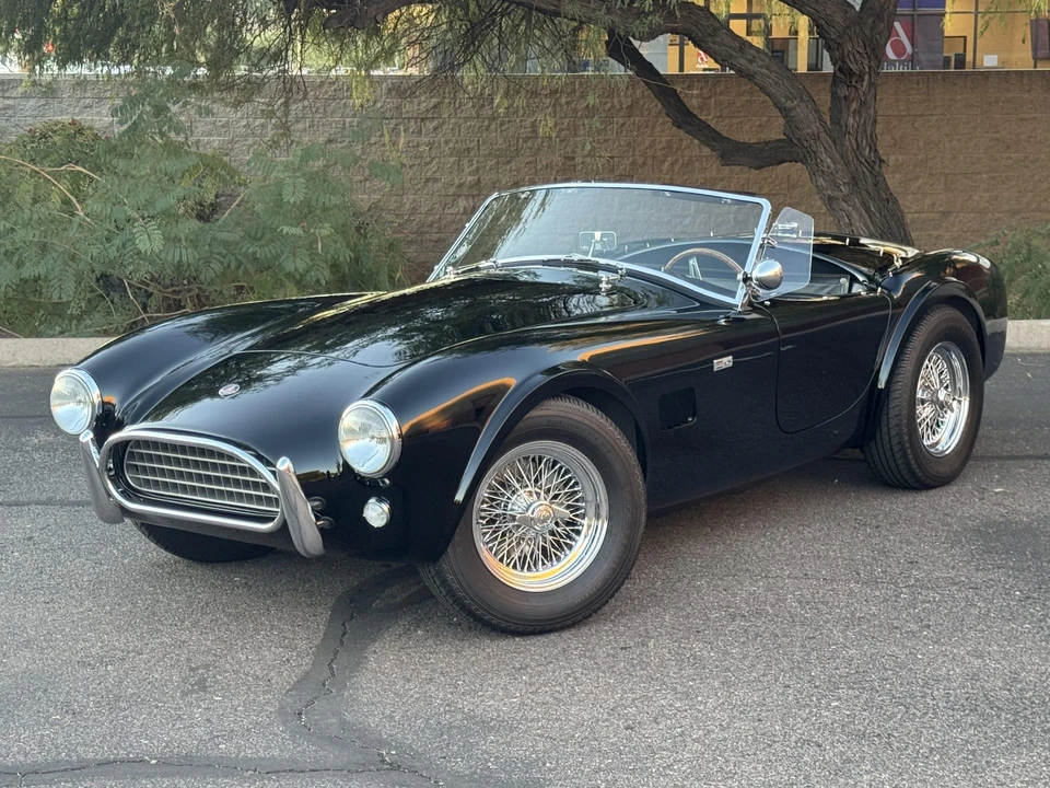 Shelby Cobra Replica - Image 2 of 31
