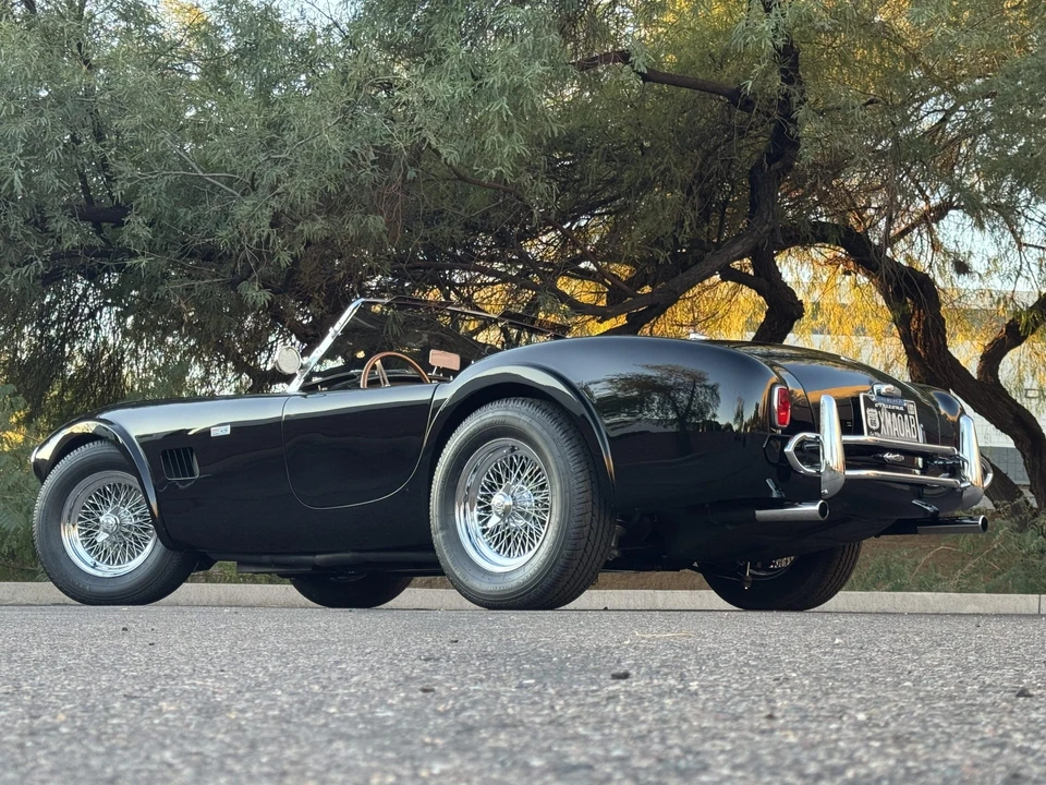 Shelby Cobra Replica - Image 12 of 31