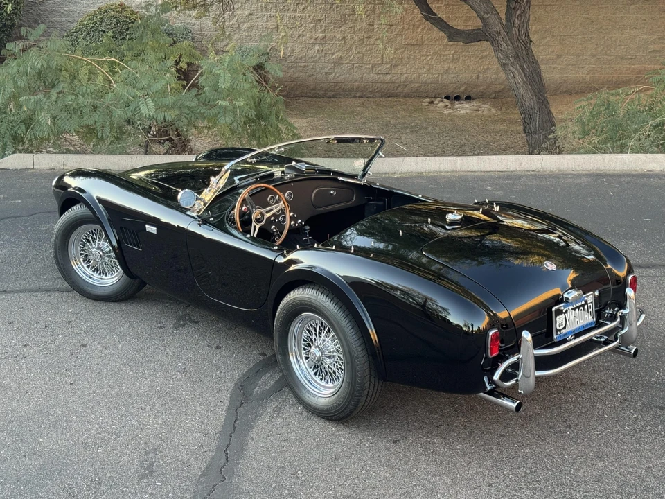 Shelby Cobra Replica - Image 14 of 31