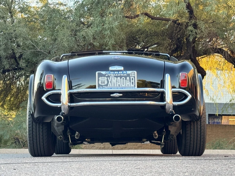 Shelby Cobra Replica - Image 17 of 31