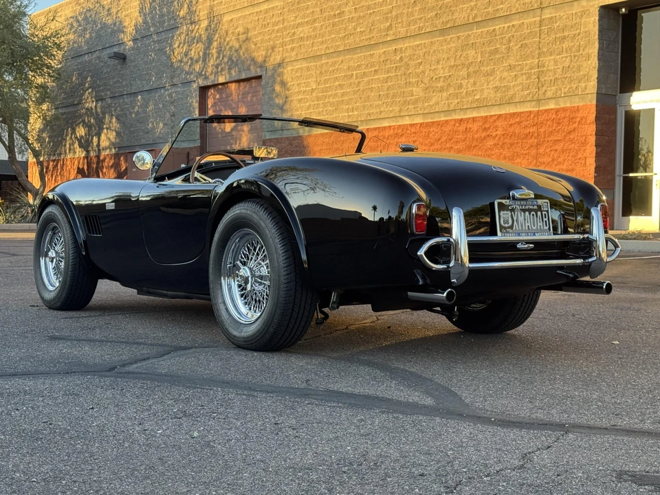 Shelby Cobra Replica - Image 13 of 31