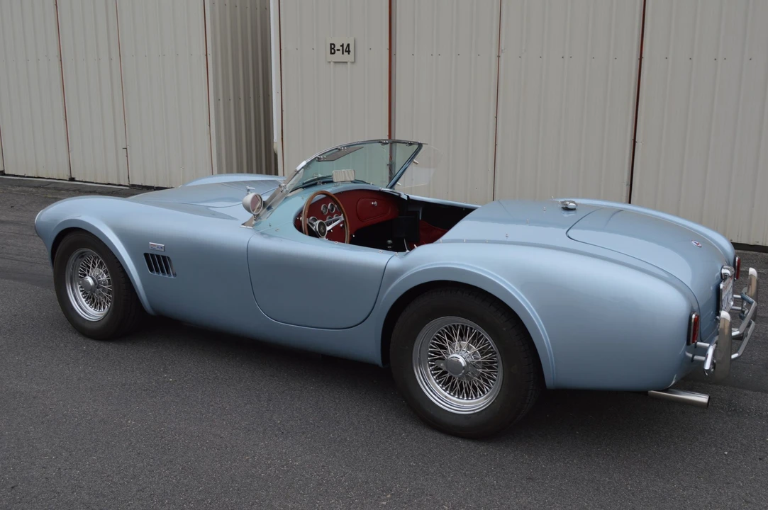 Shelby Cobra Replica - Image 5 of 31