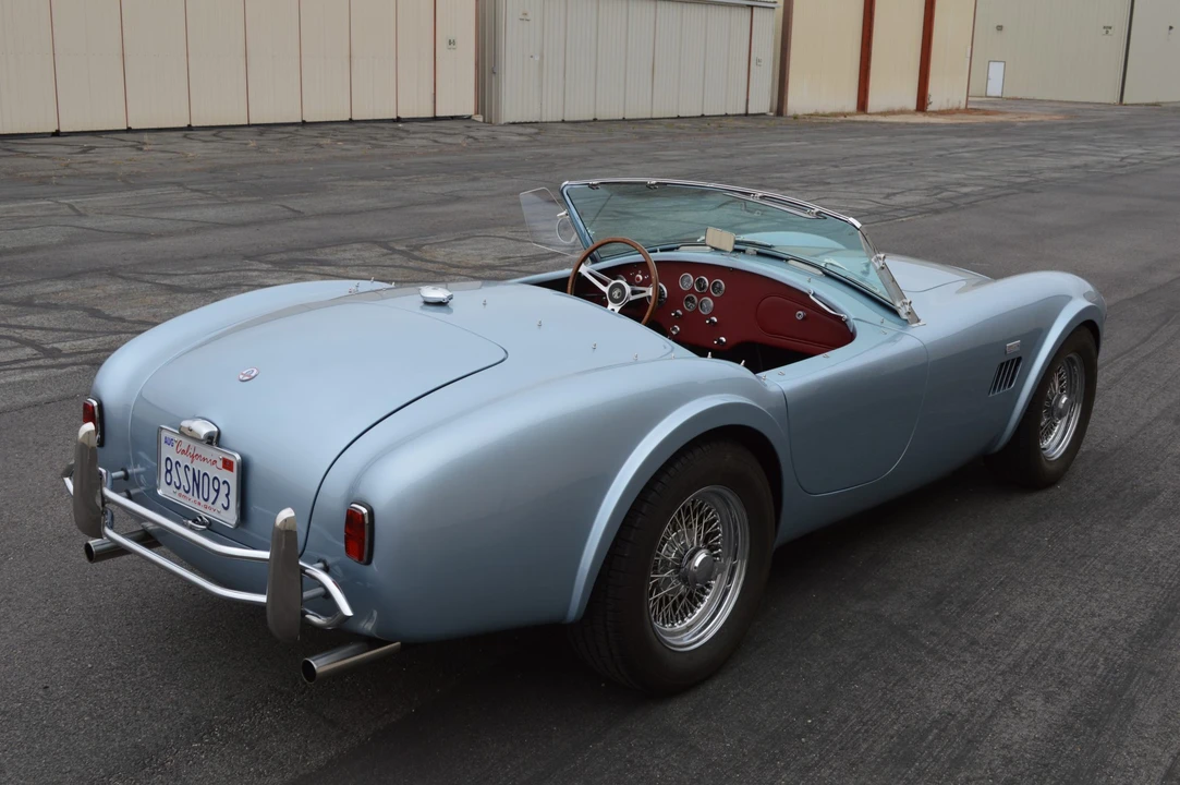 Shelby Cobra Replica - Image 12 of 31