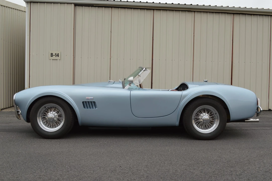 Shelby Cobra Replica - Image 4 of 31