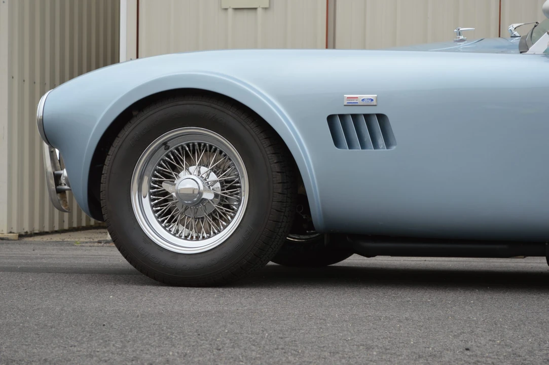 Shelby Cobra Replica - Image 19 of 31
