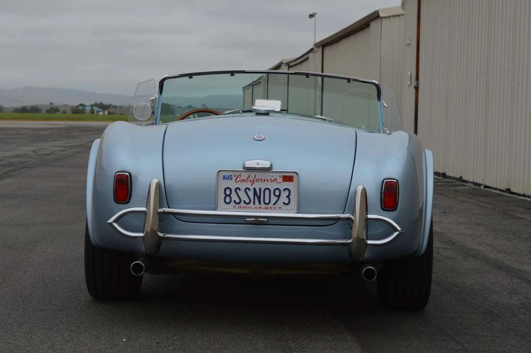 Shelby Cobra Replica - Image 10 of 31