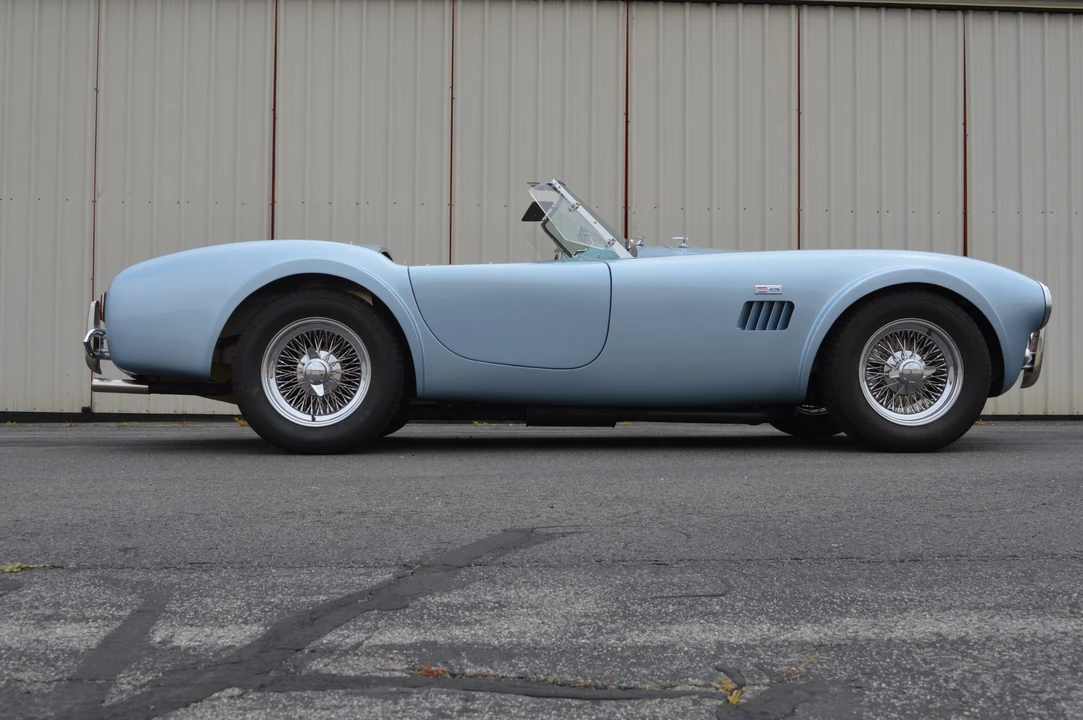 Shelby Cobra Replica - Image 13 of 31