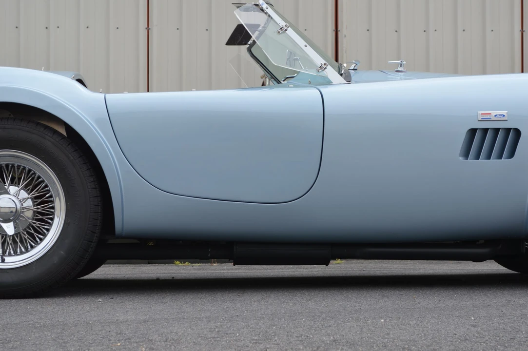 Shelby Cobra Replica - Image 23 of 31