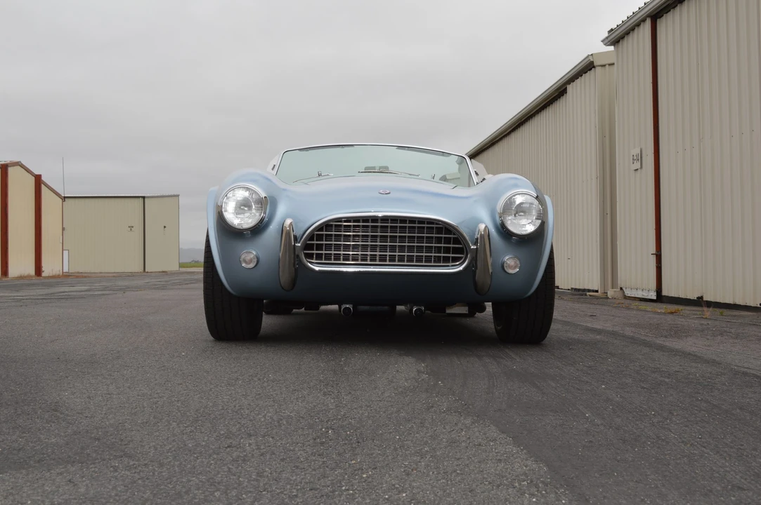 Shelby Cobra Replica - Image 17 of 31