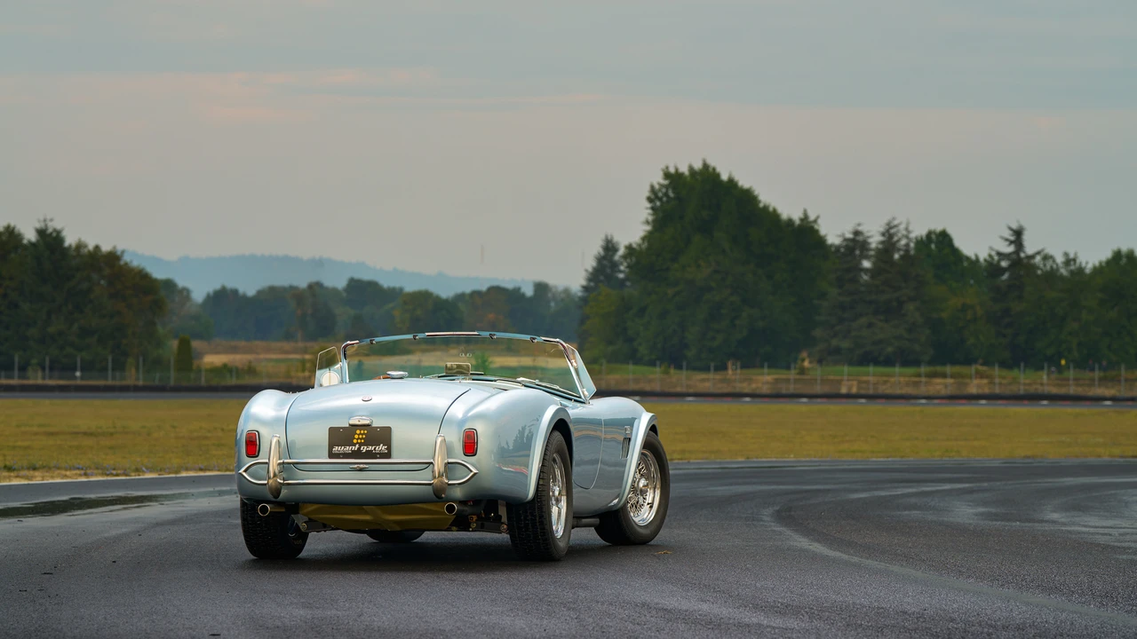 Shelby Cobra Replica - Image 10 of 31