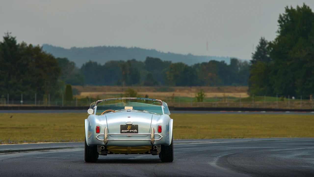 Shelby Cobra Replica - Image 11 of 31
