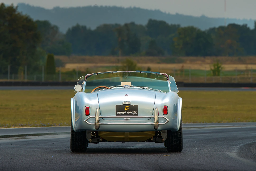 Shelby Cobra Replica - Image 12 of 31