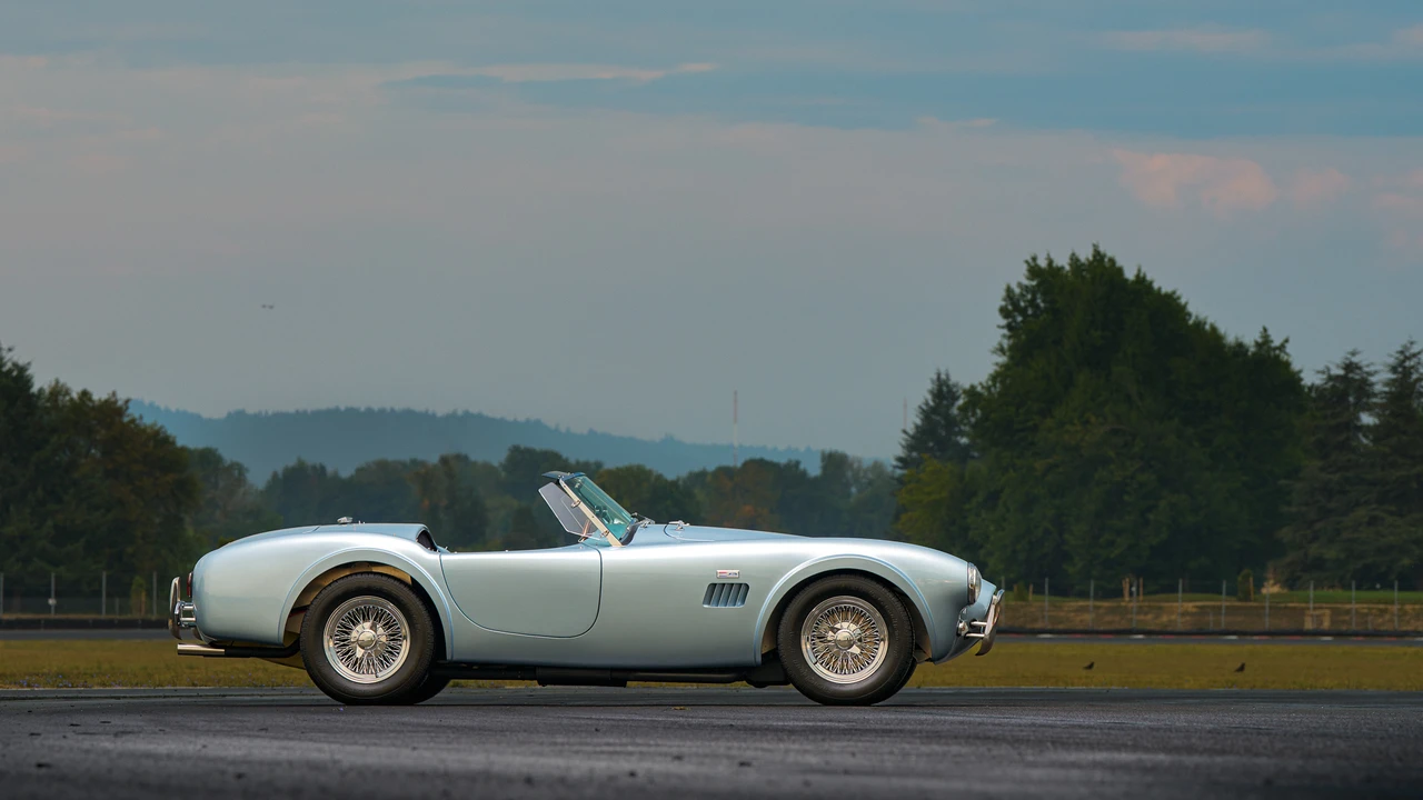 Shelby Cobra Replica - Image 8 of 31