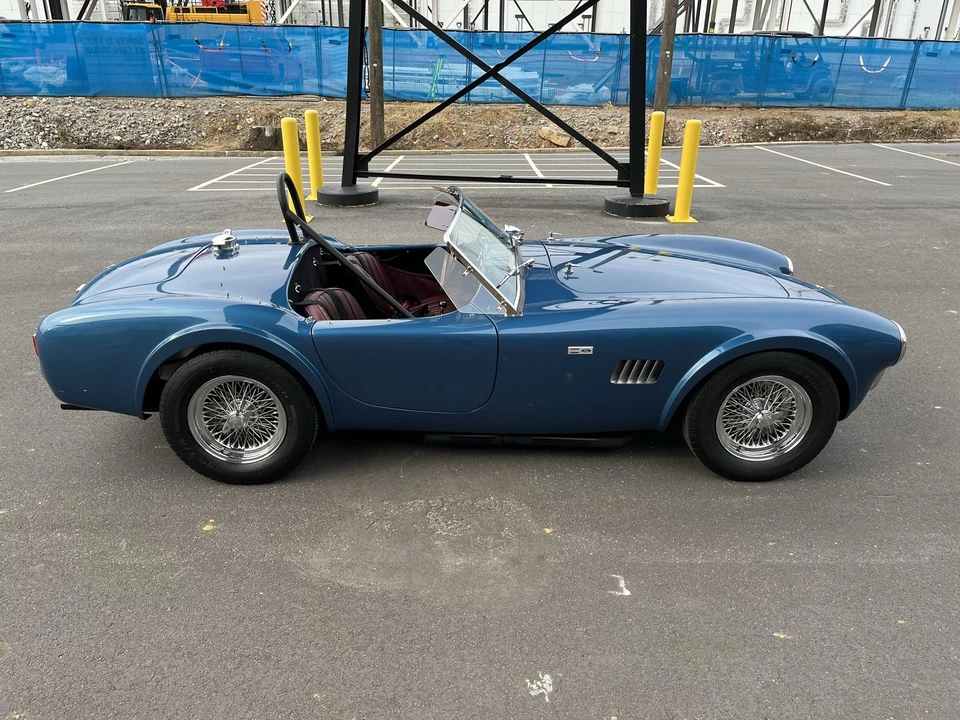 Shelby Cobra Replica - Image 5 of 31