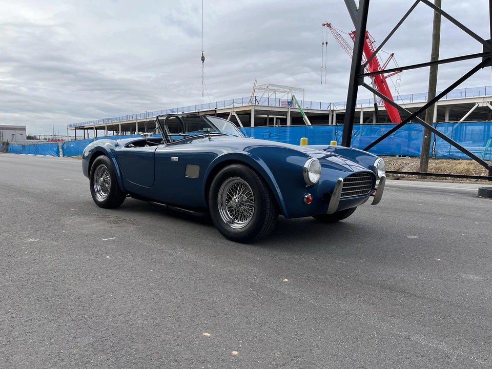 Shelby Cobra Replica - Image 15 of 31