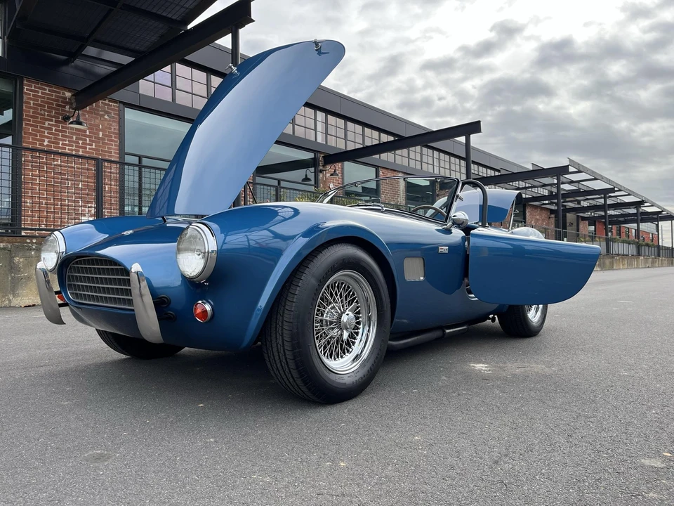 Shelby Cobra Replica - Image 28 of 31