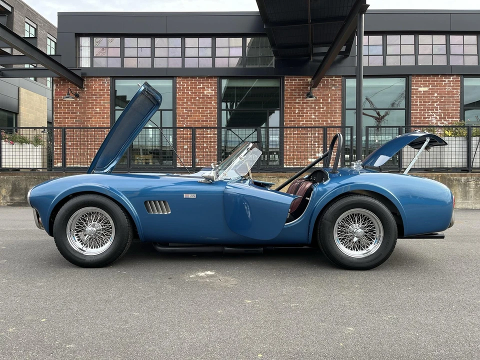 Shelby Cobra Replica - Image 26 of 31