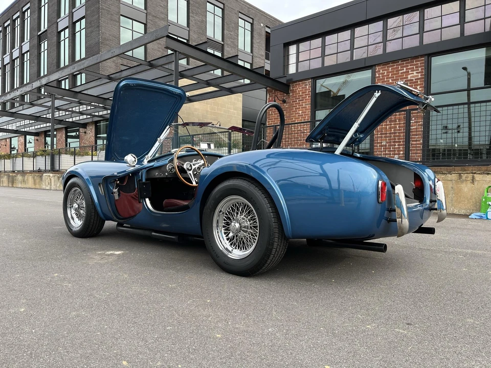 Shelby Cobra Replica - Image 30 of 31