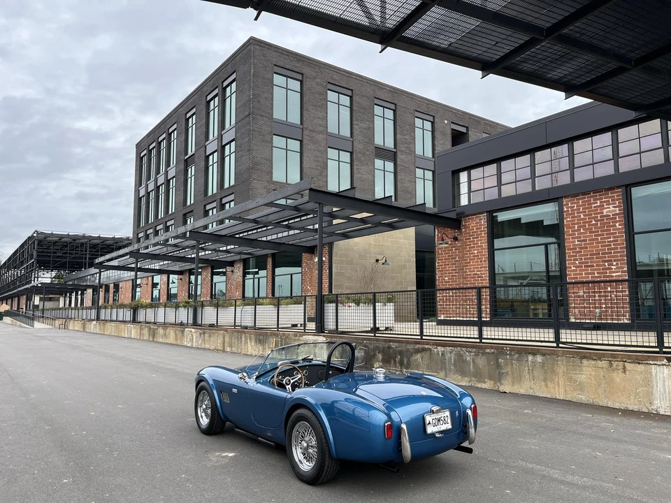 Shelby Cobra Replica - Image 24 of 31