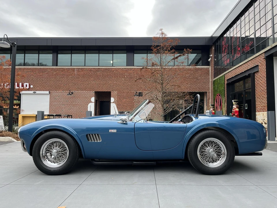Shelby Cobra Replica - Image 22 of 31