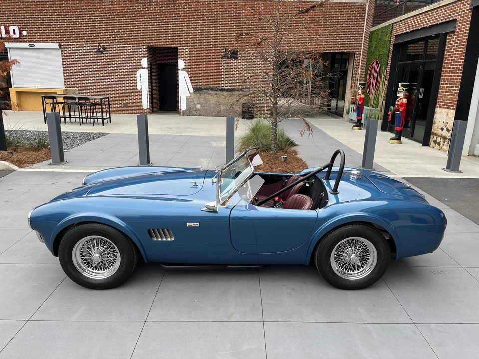 Shelby Cobra Replica - Image 10 of 31